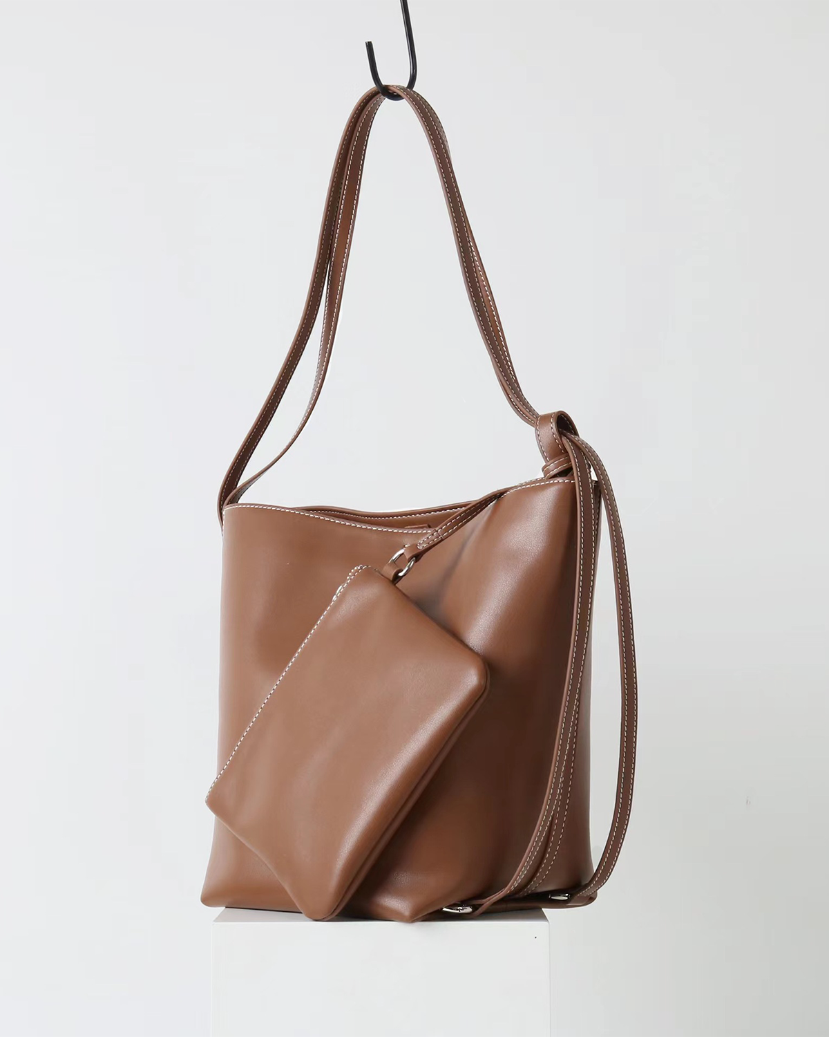 Modena Shoulder Bucket